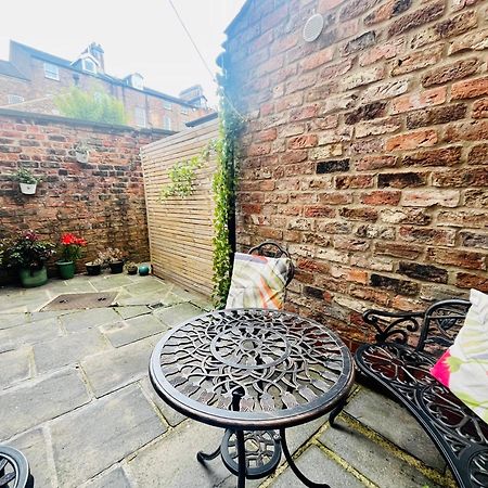 Bootham Apartment 32 - Free Parking - Five Minute Walk To York Minster Εξωτερικό φωτογραφία